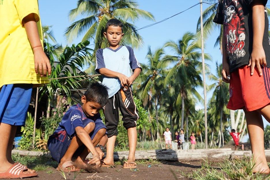 Cerita Lapangan anak main 2